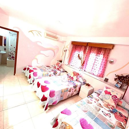 Hostal La Rosa Caces Eksteriør billede
